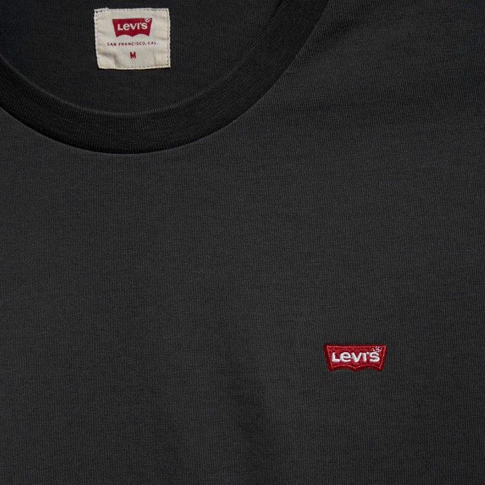 Levi's t-shirt