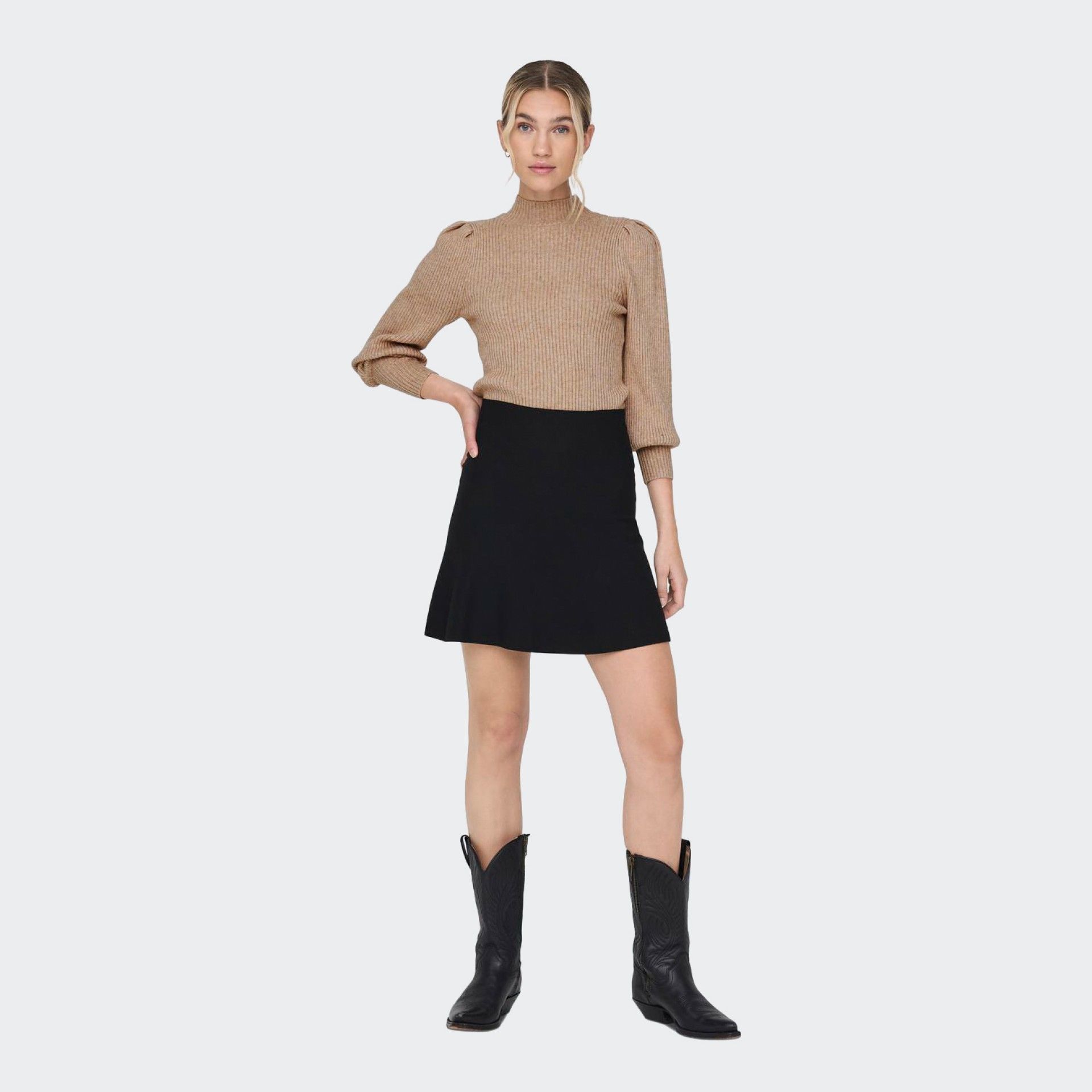 Only suéter beige