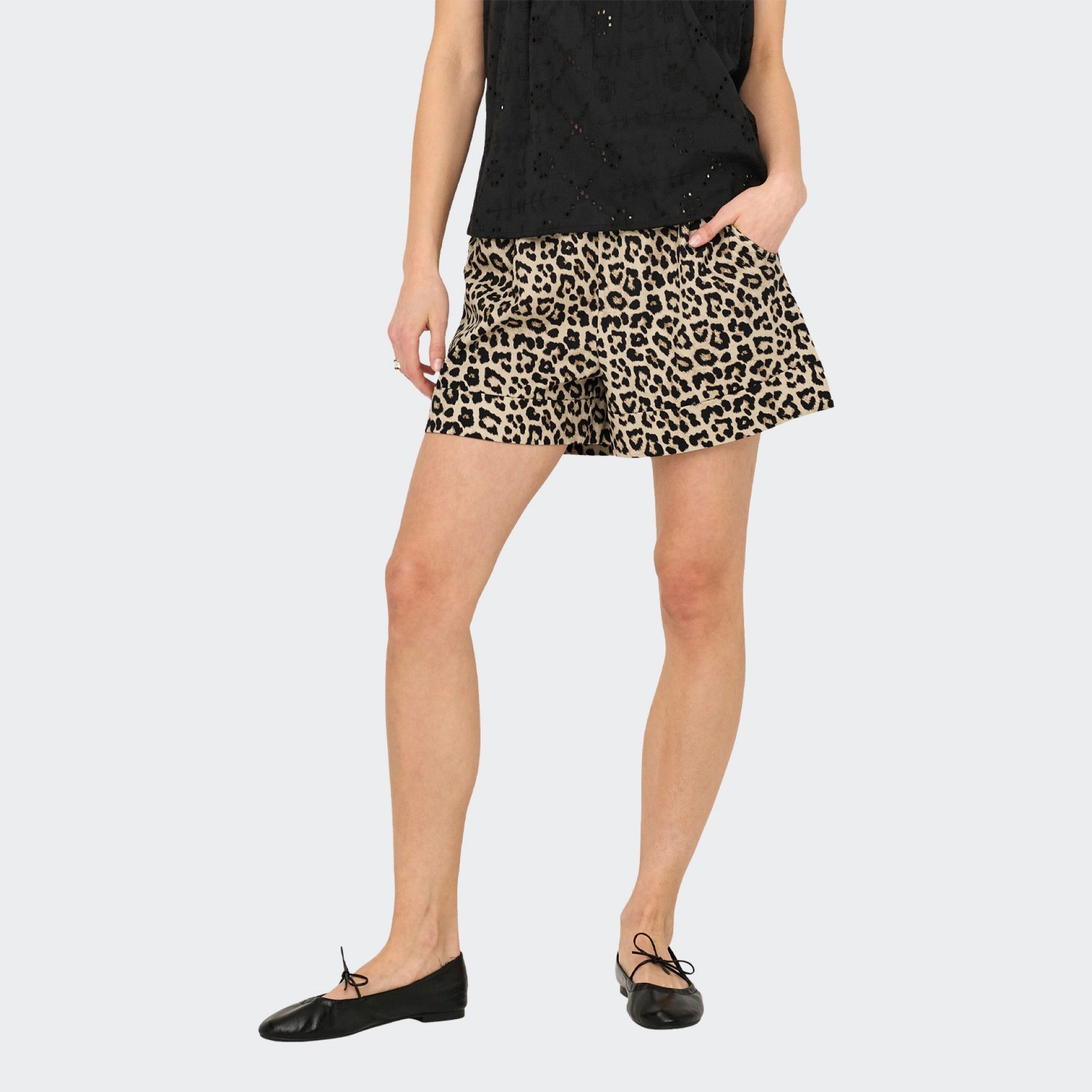 ONLLOWA Animal Print Only shorts
