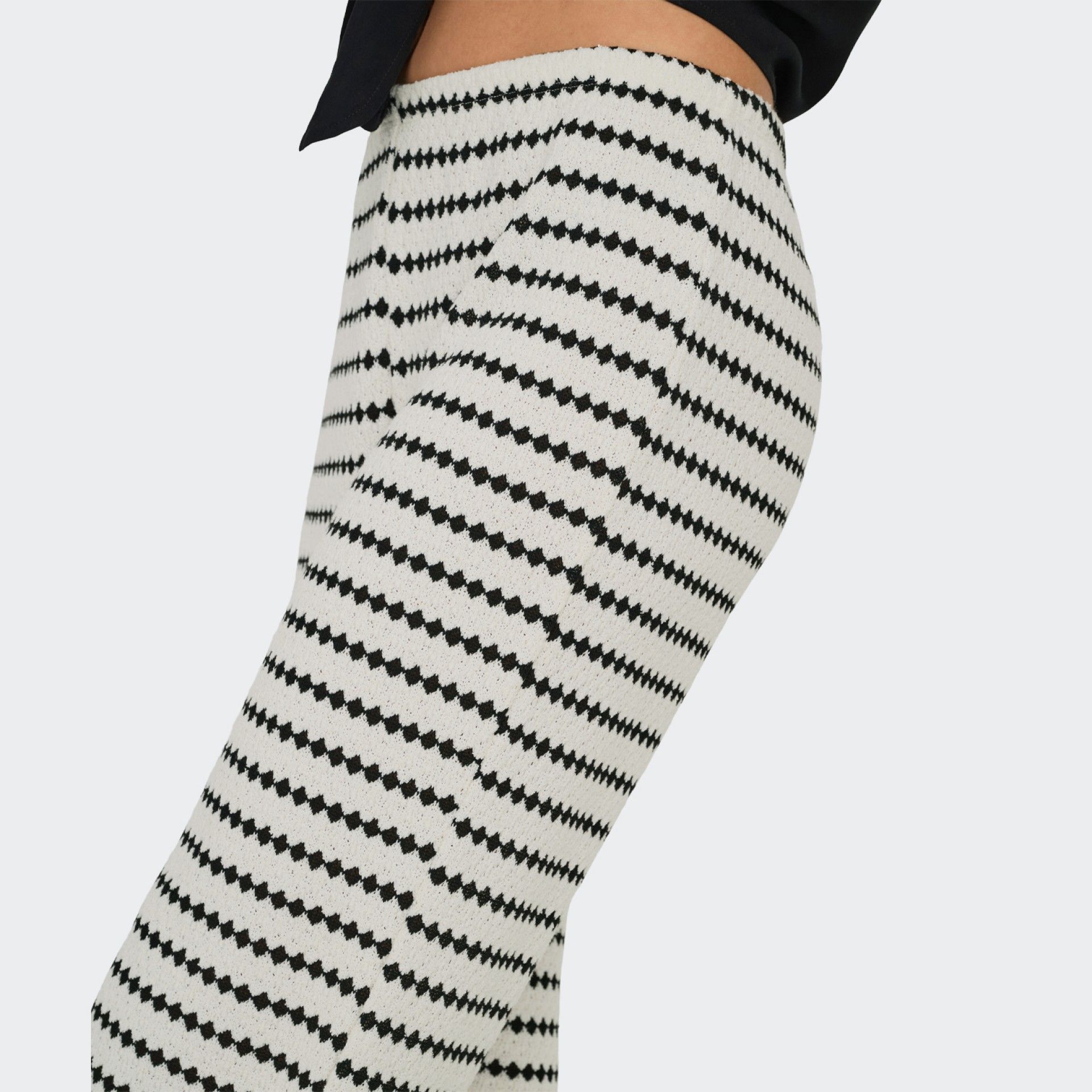 Only ONLEVA Trousers