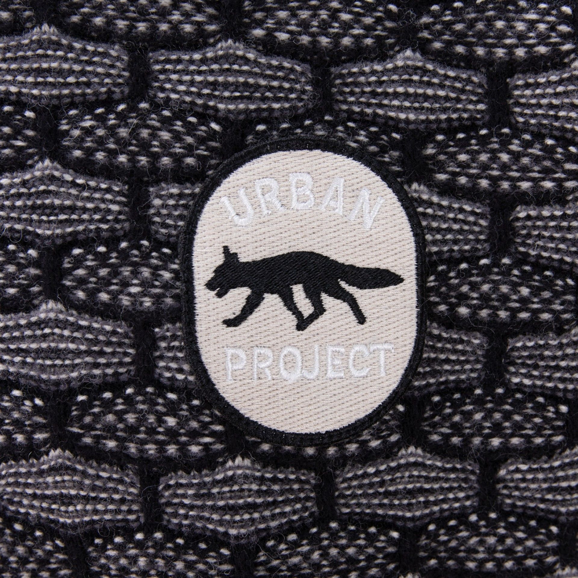 Pull en maille Urban Project