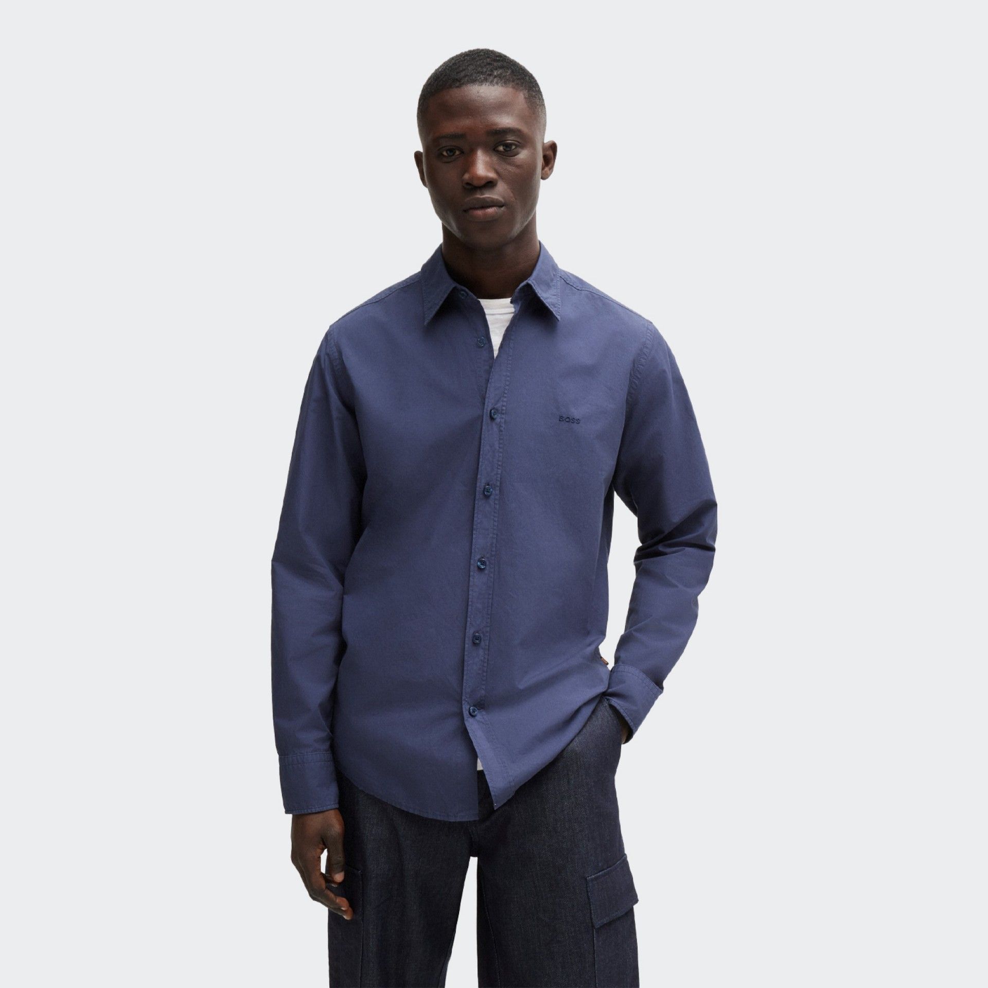Camisa Regular Fit de popelina de algodón Boss