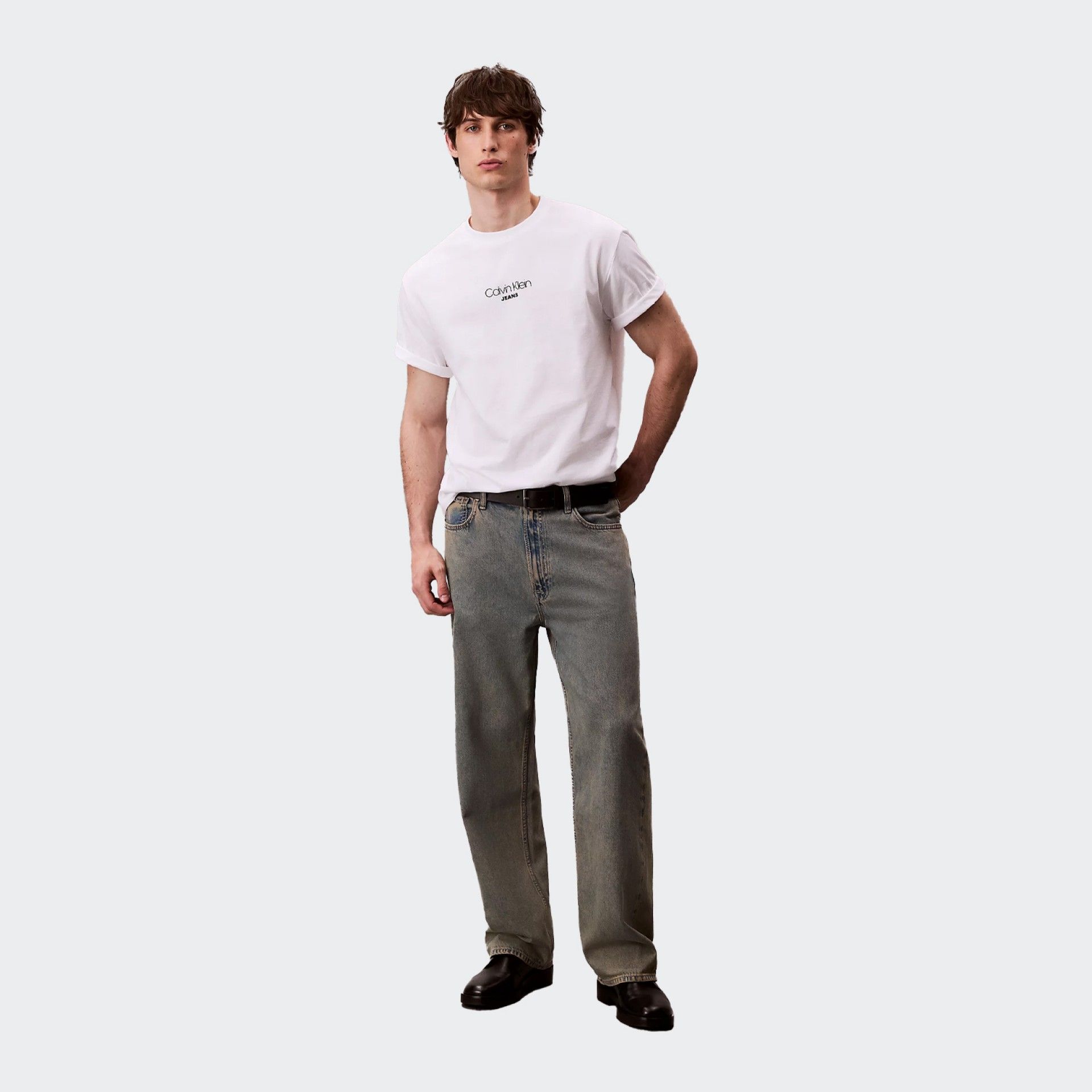 Camiseta con estampado gráfico relajado de Calvin Klein