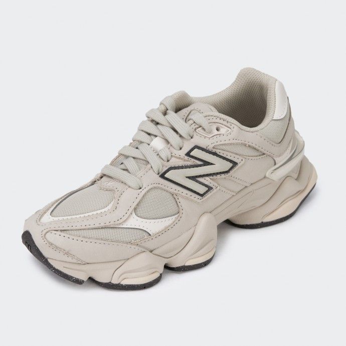 New Balance 9060 Sneakers