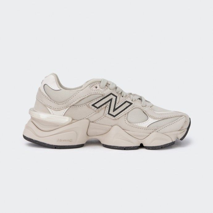 New Balance 9060 Sneakers