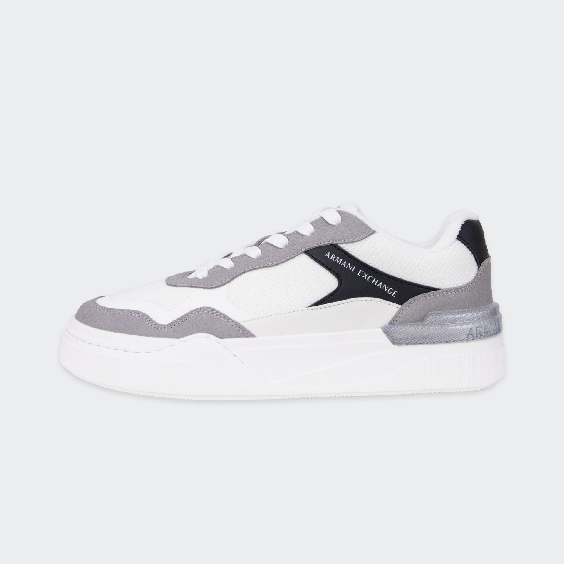 Zapatillas deportivas con suela gruesa de Armani Exchange