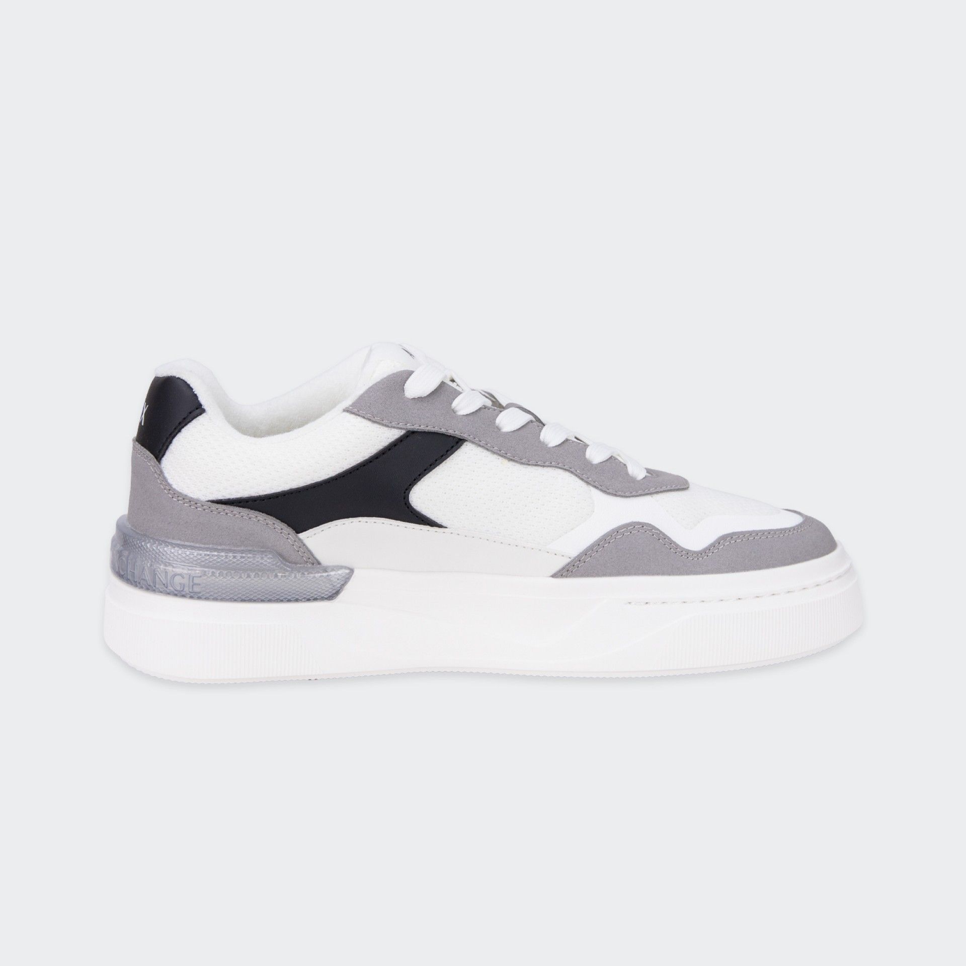 Zapatillas deportivas con suela gruesa de Armani Exchange