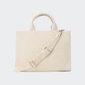 Sac Karl Lagerfeld Rue St-Guillaume sac moyen avec patch carré Sac Karl Lagerfeld Rue St-Guillaume sac moyen avec patch carré