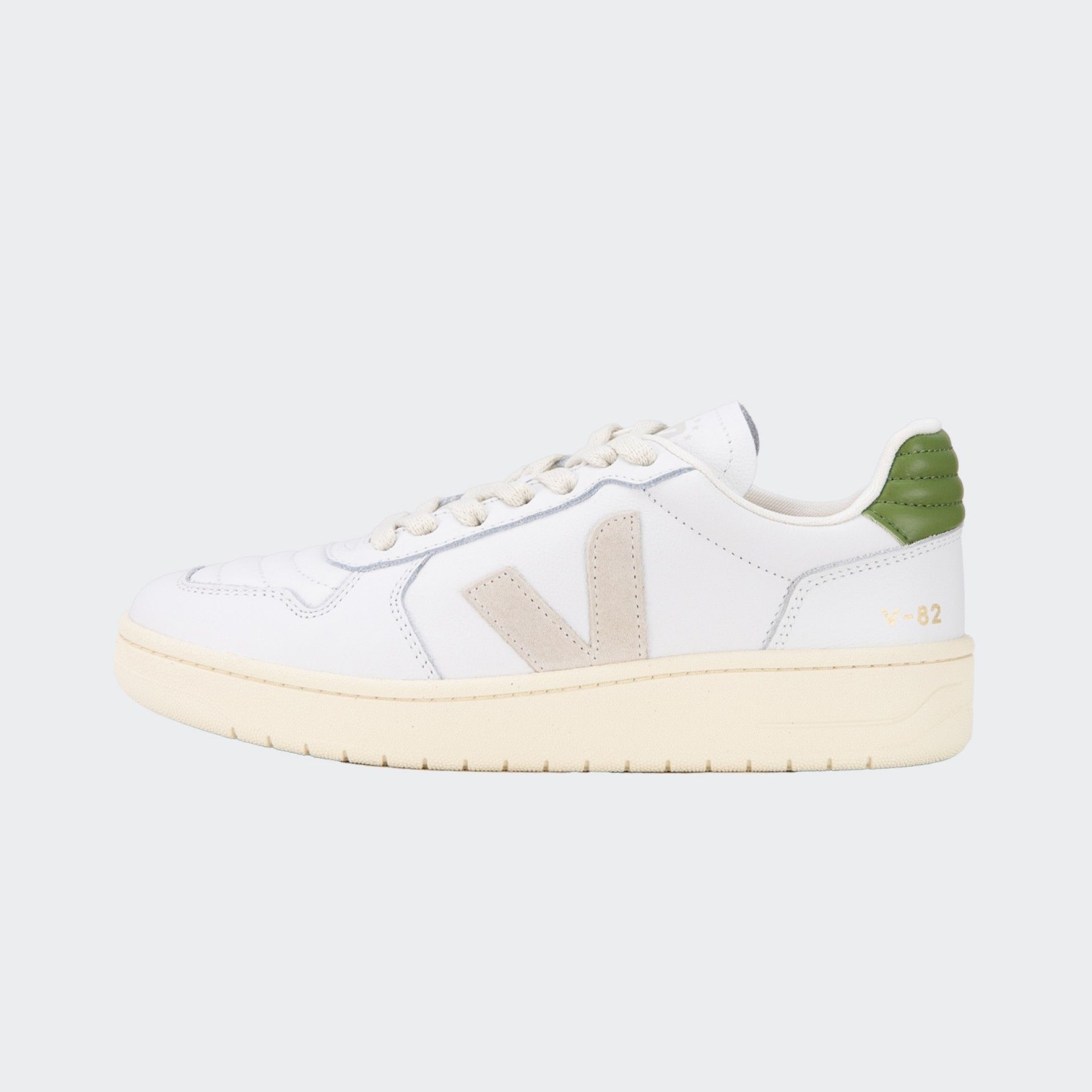 Sapatilhas Veja V-82 II logo-detailed