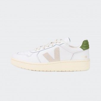 Baskets Veja V-82 II logo-detailed