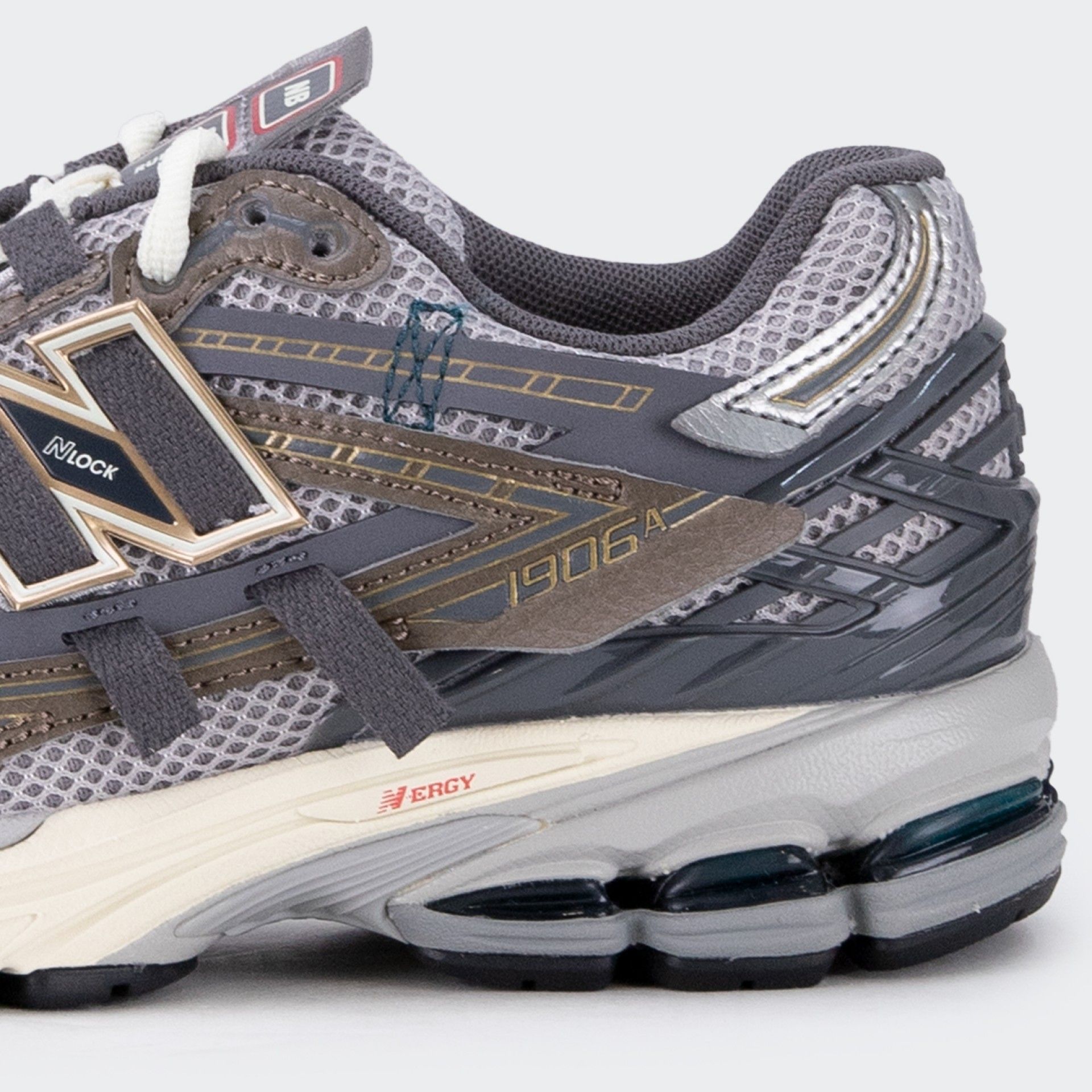 Baskets New Balance 1906A