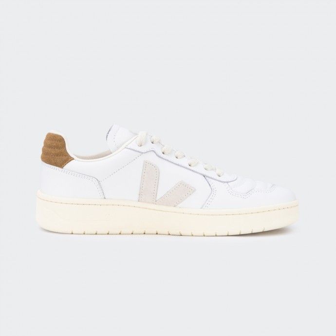 Veja V-82 Sneakers