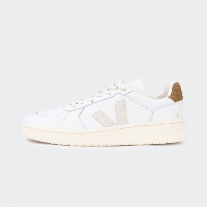 Veja V-82 Sneakers