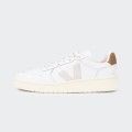 Veja V-82 Sneakers Veja V-82 Sneakers