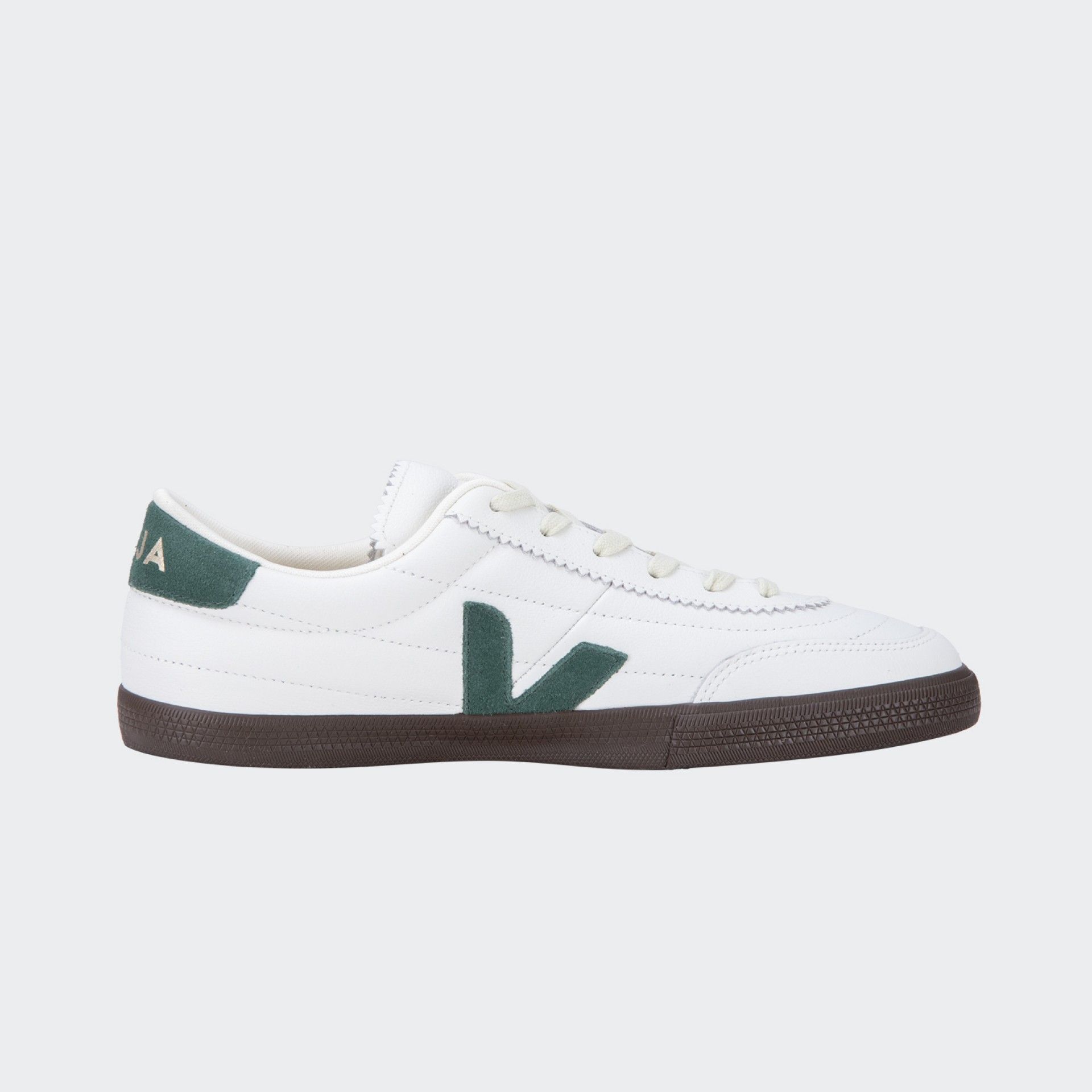 Baskets Veja Panenka O.T. Leather