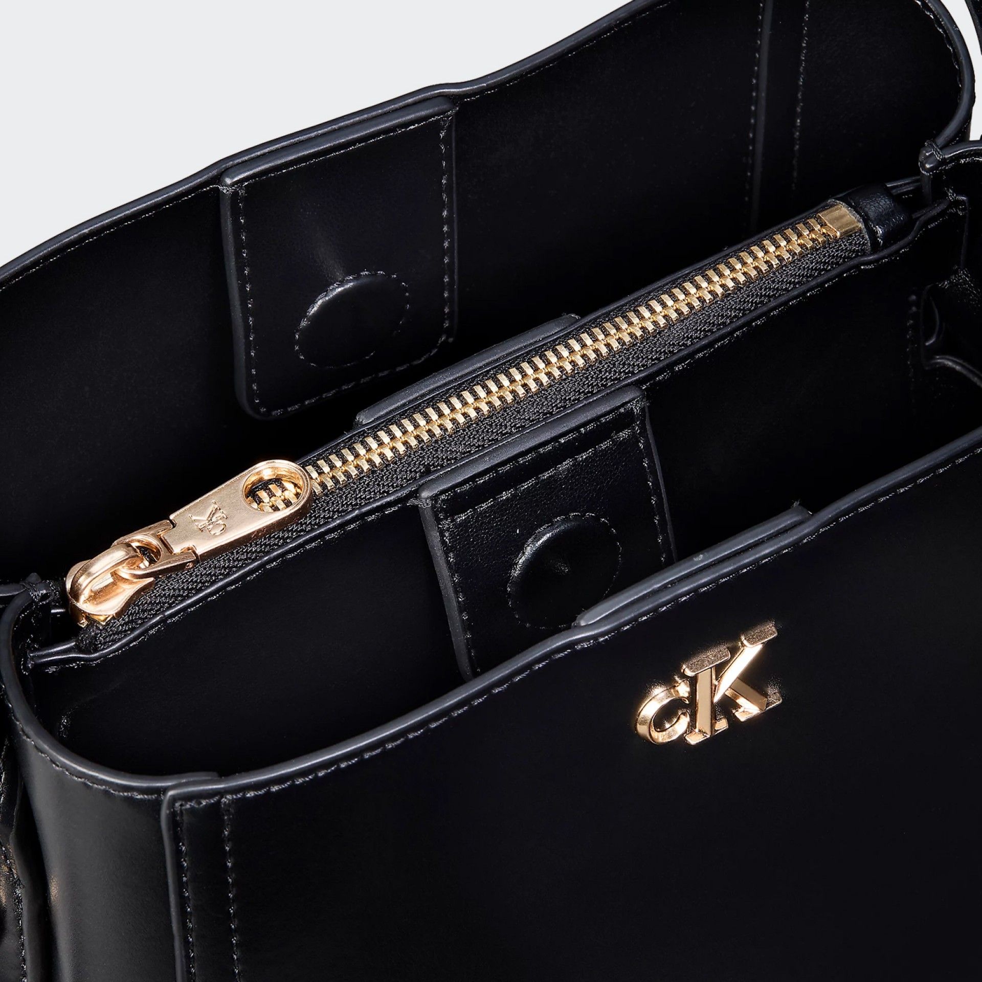 Bolso bandolera de Calvin Klein