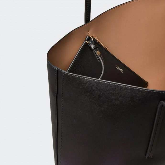 Mala de Ombro Calvin Klein