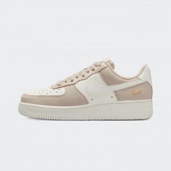 Baskets Nike W Air Force 1 �07 Low Crsnt