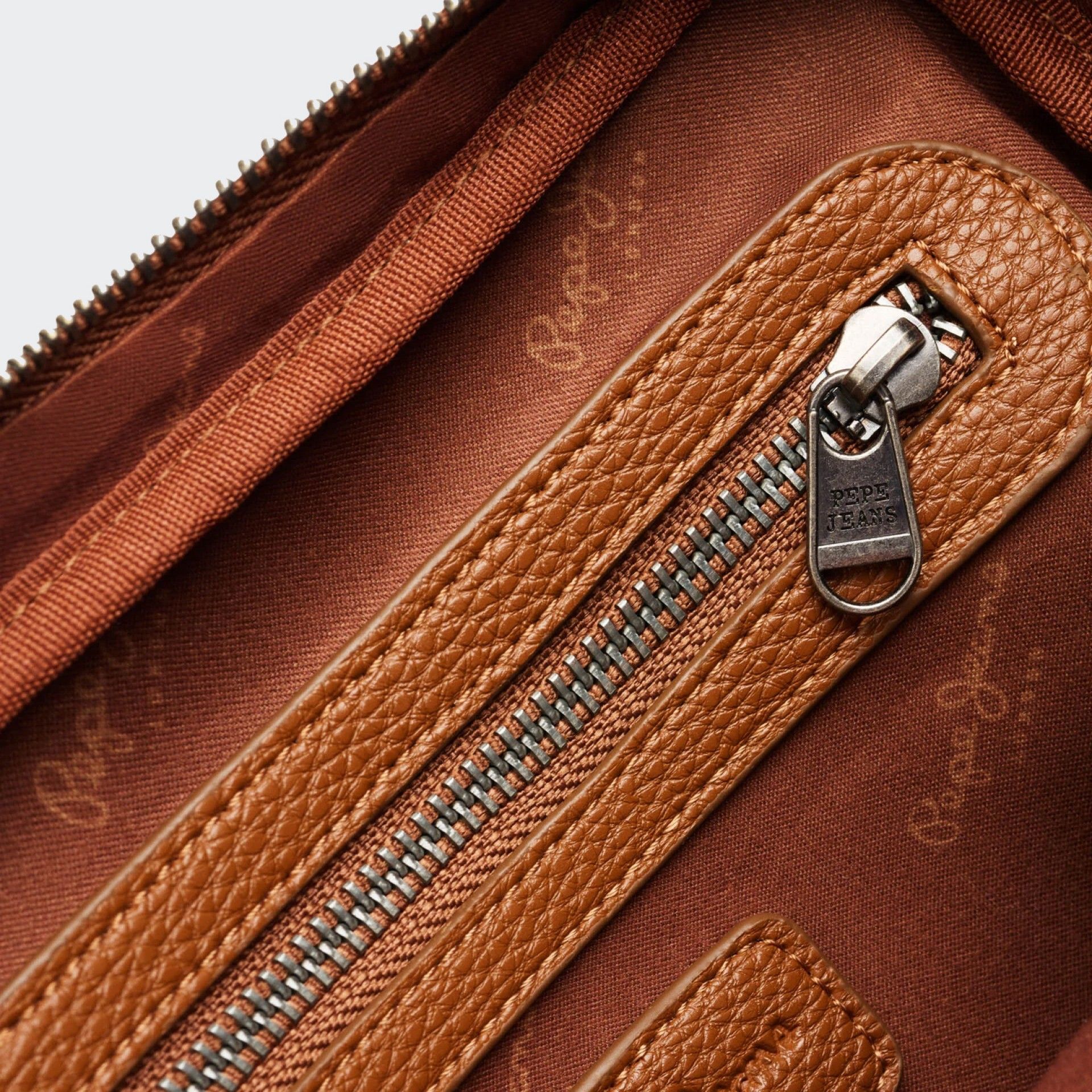 Pepe Jeans Shoulder Bag