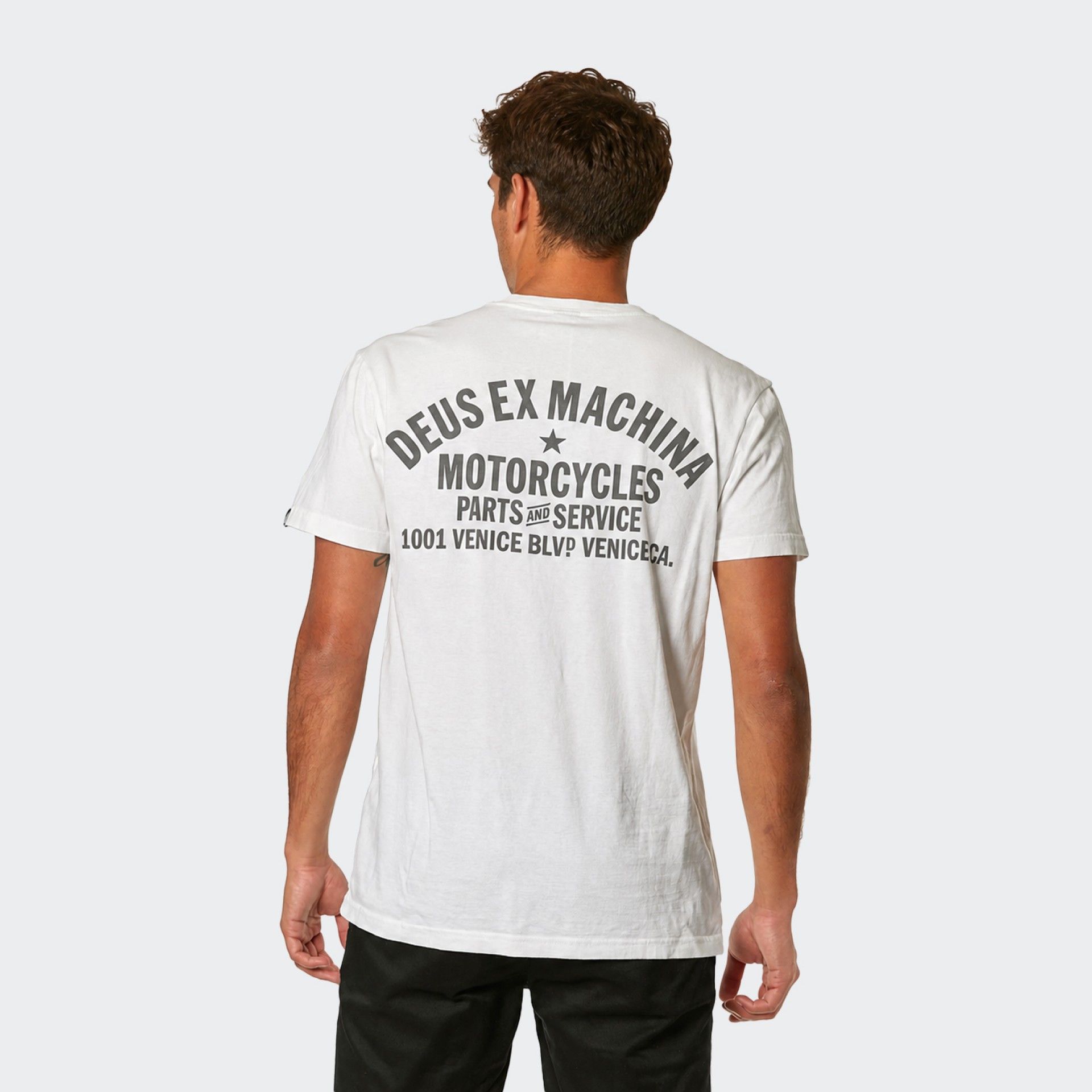 T-shirt Deus Ex Machina