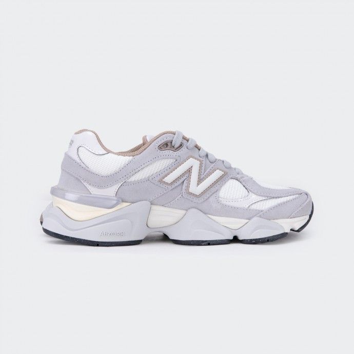 New Balance 9060 Sneakers