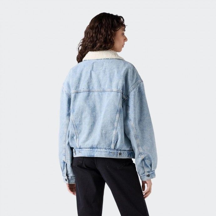 Veste Levis