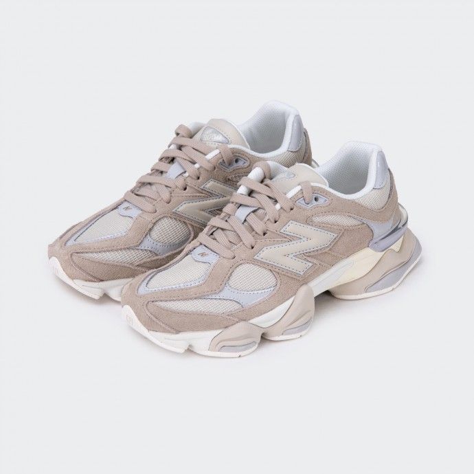 New Balance 9060 Sneakers