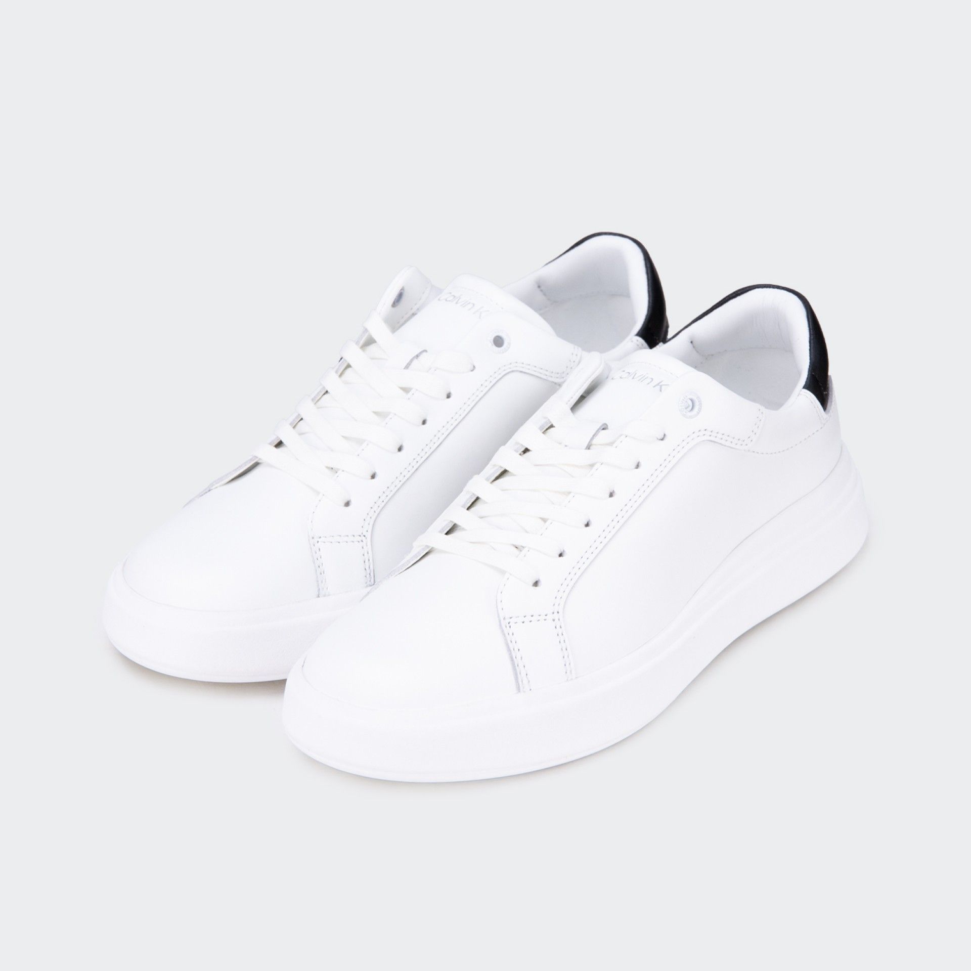 Calvin Klein Sneakers