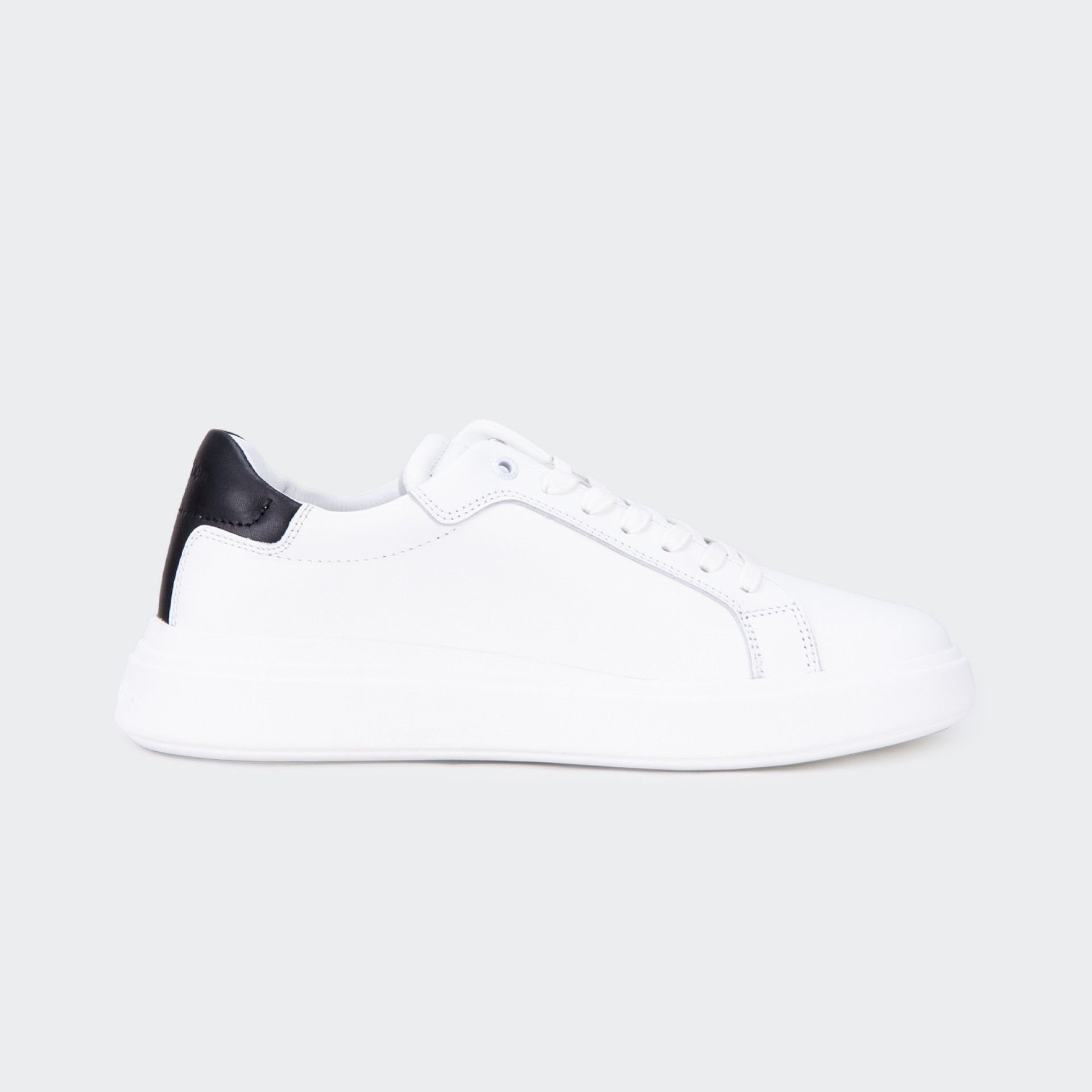 Calvin Klein Sneakers